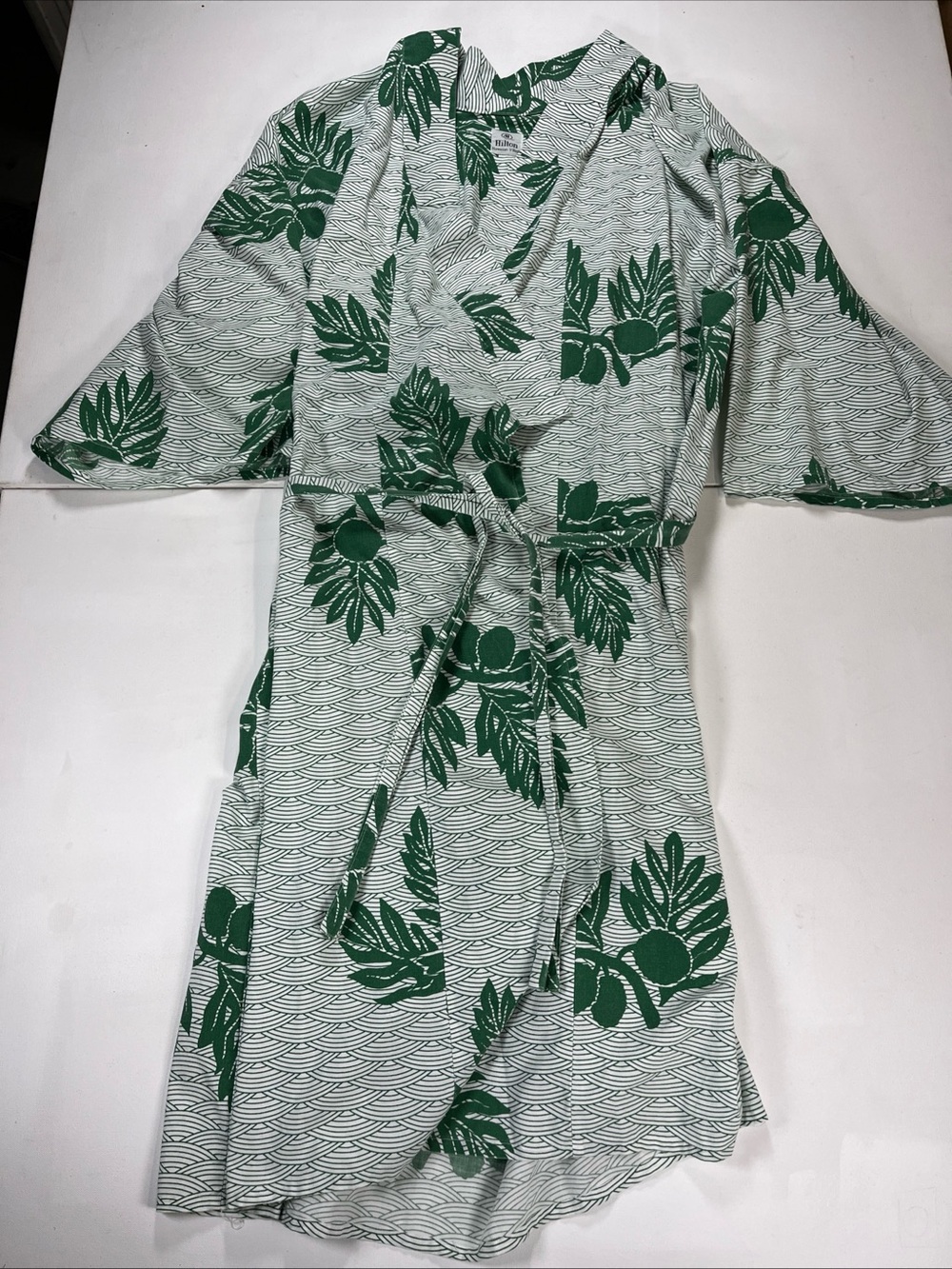 Vintage Hilton Hawaiian Village Kimono Robe Green White Floral Tropical Aloha